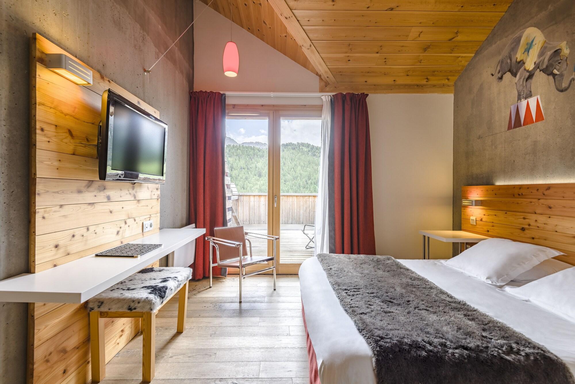 Anova Hotel & Spa Монженевр Екстер'єр фото